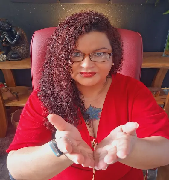 kate clairvoyance main ouverte